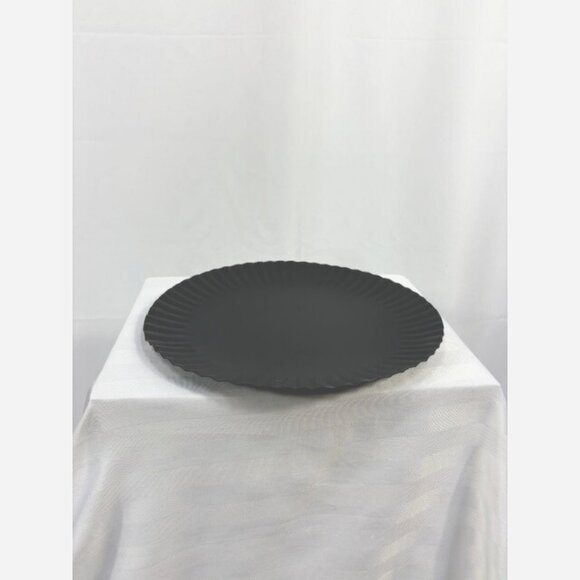 Spencer Black Metal Chargers – Set of 4 Modern Table Accents - Picture 4 of 4